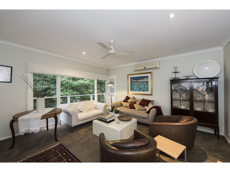 12 Lenori Road, Gooseberry Hill WA 6076