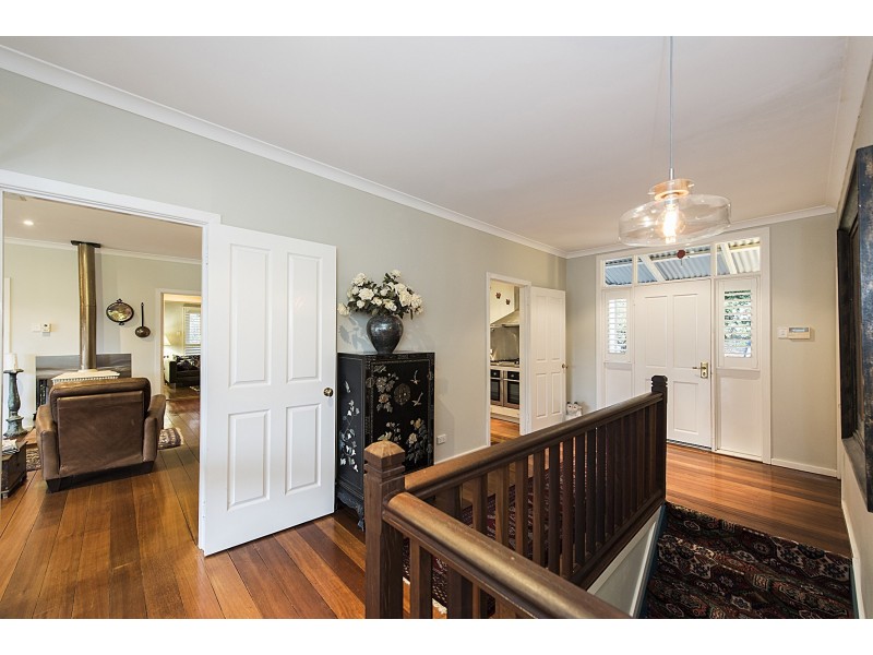 12 Lenori Road, Gooseberry Hill WA 6076