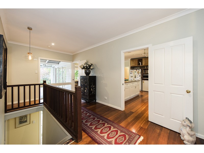 12 Lenori Road, Gooseberry Hill WA 6076