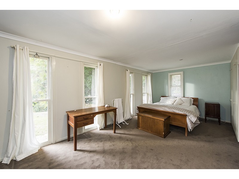 12 Lenori Road, Gooseberry Hill WA 6076