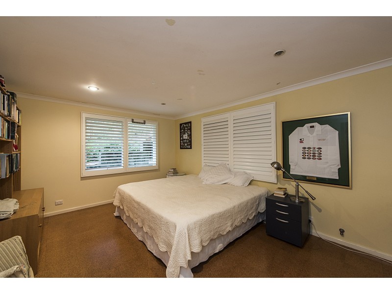 12 Lenori Road, Gooseberry Hill WA 6076