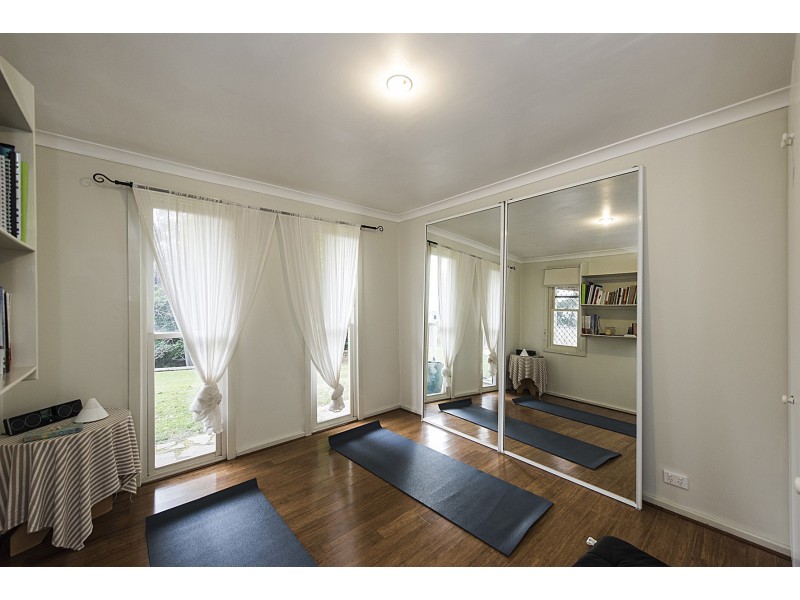 12 Lenori Road, Gooseberry Hill WA 6076