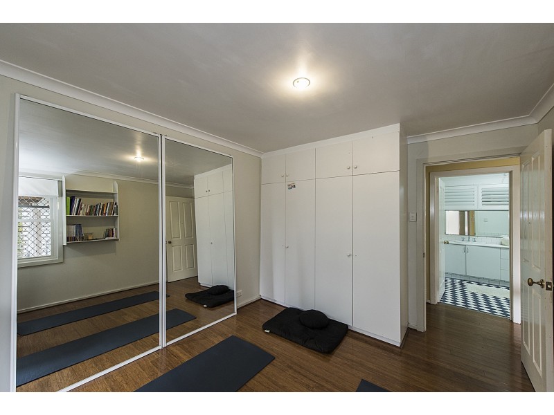 12 Lenori Road, Gooseberry Hill WA 6076