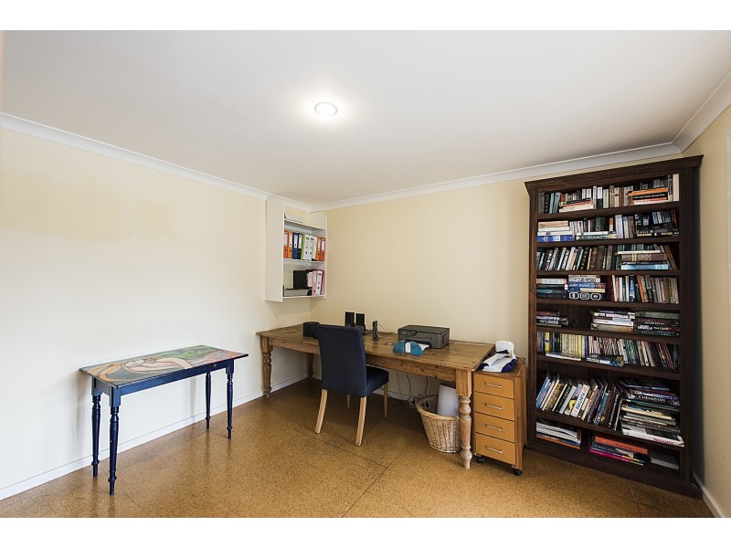 12 Lenori Road, Gooseberry Hill WA 6076