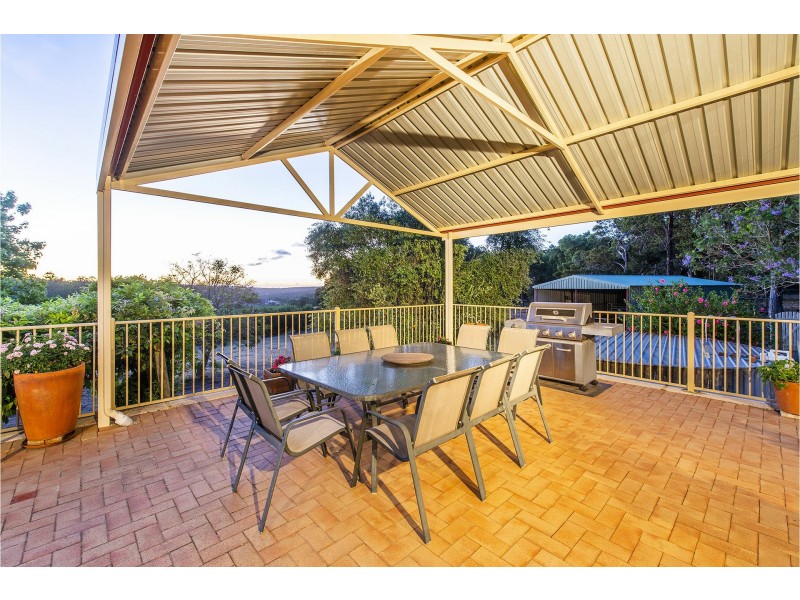 161 Bracken Road, Pickering Brook WA 6076