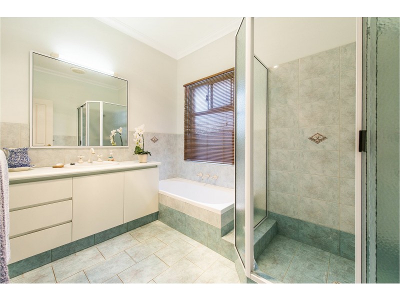 161 Bracken Road, Pickering Brook WA 6076