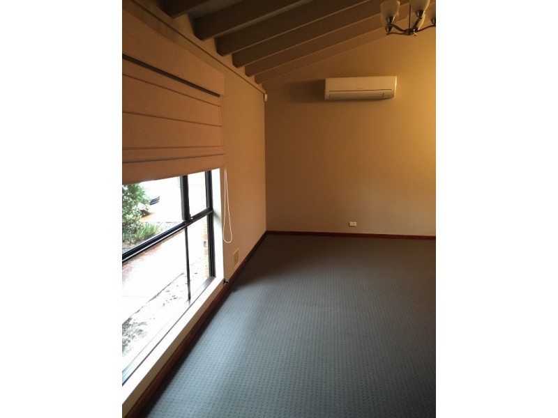 6 Tull Court, High Wycombe WA 6057