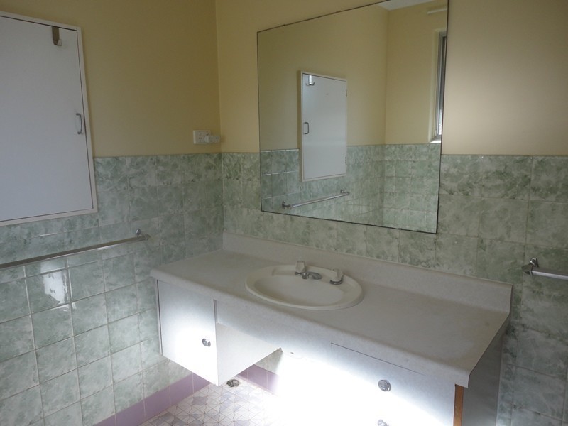 20 Brady Road, Lesmurdie WA 6076