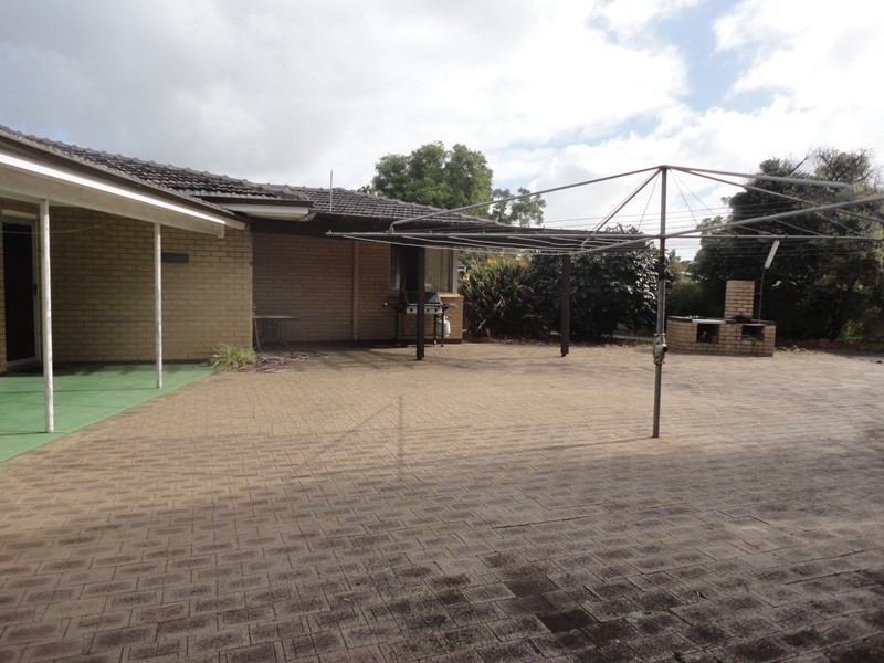 20 Brady Road, Lesmurdie WA 6076