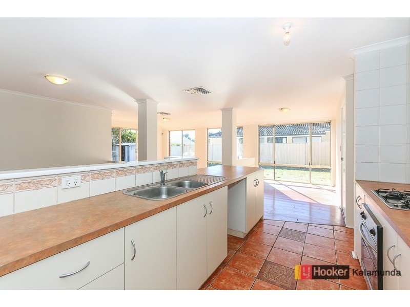 4 Strawberry Way, Forrestfield WA 6058