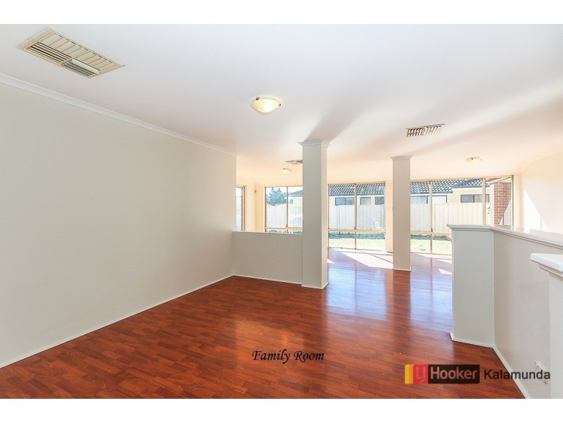 4 Strawberry Way, Forrestfield WA 6058