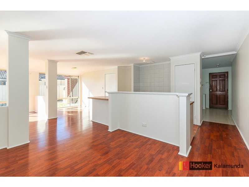 4 Strawberry Way, Forrestfield WA 6058