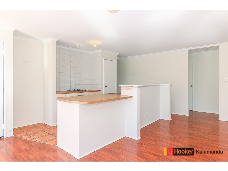 4 Strawberry Way, Forrestfield WA 6058