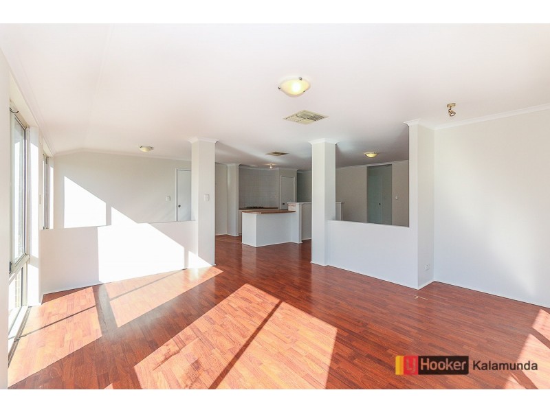 4 Strawberry Way, Forrestfield WA 6058