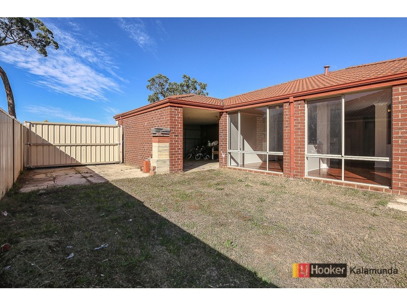 4 Strawberry Way, Forrestfield WA 6058