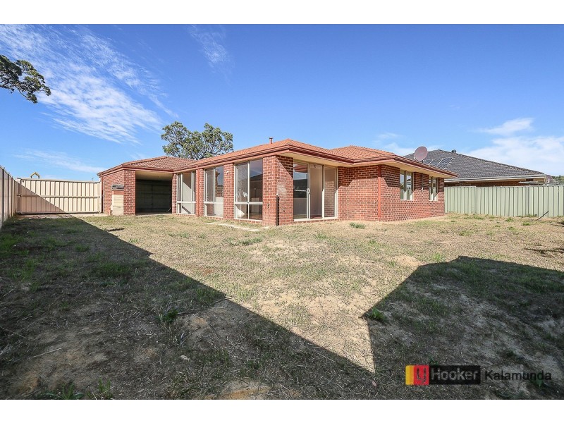 4 Strawberry Way, Forrestfield WA 6058