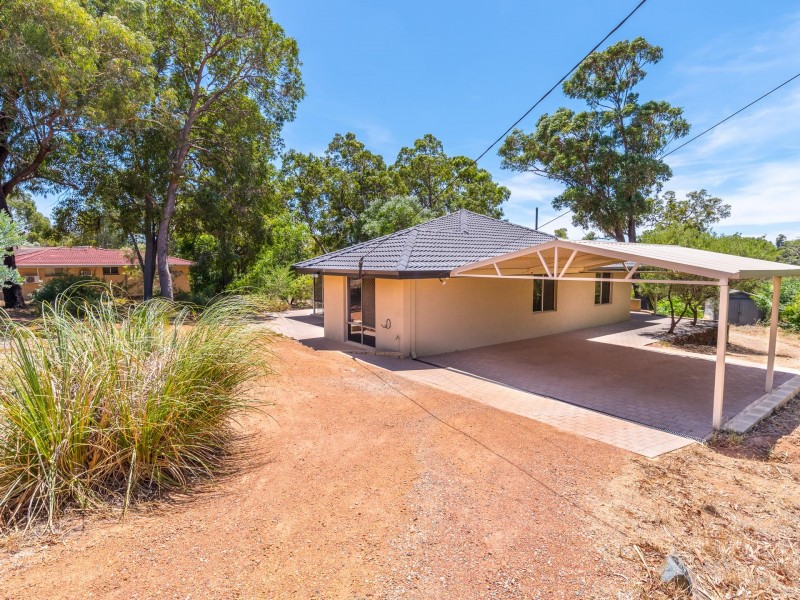 14 Yorna road, Kalamunda WA 6076