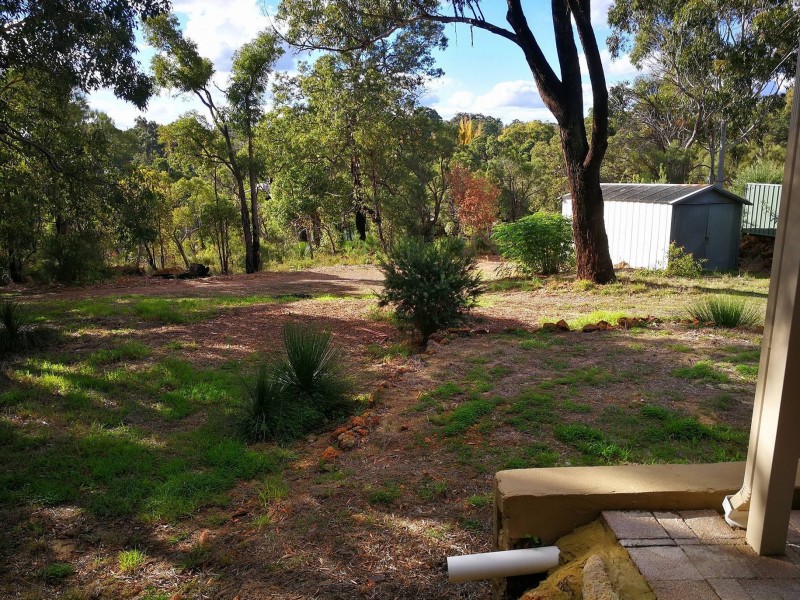 14 Yorna road, Kalamunda WA 6076