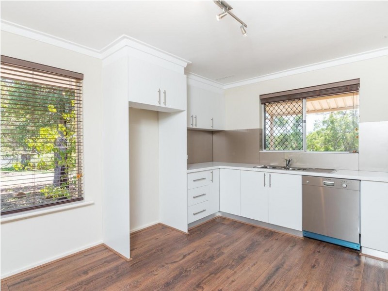 14 Yorna road, Kalamunda WA 6076