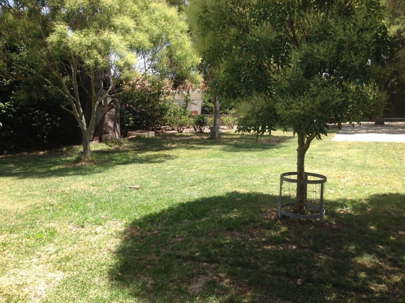 102 Sussex road, Forrestfield WA 6058