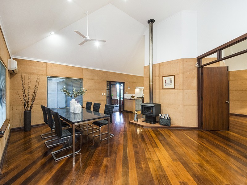 11 Summerfield Place, Gooseberry Hill WA 6076