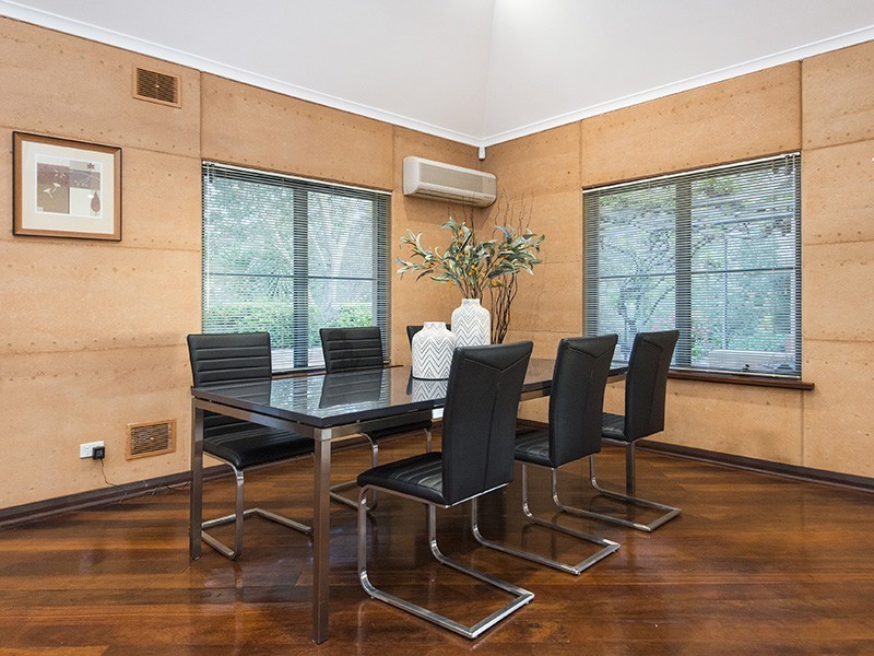 11 Summerfield Place, Gooseberry Hill WA 6076