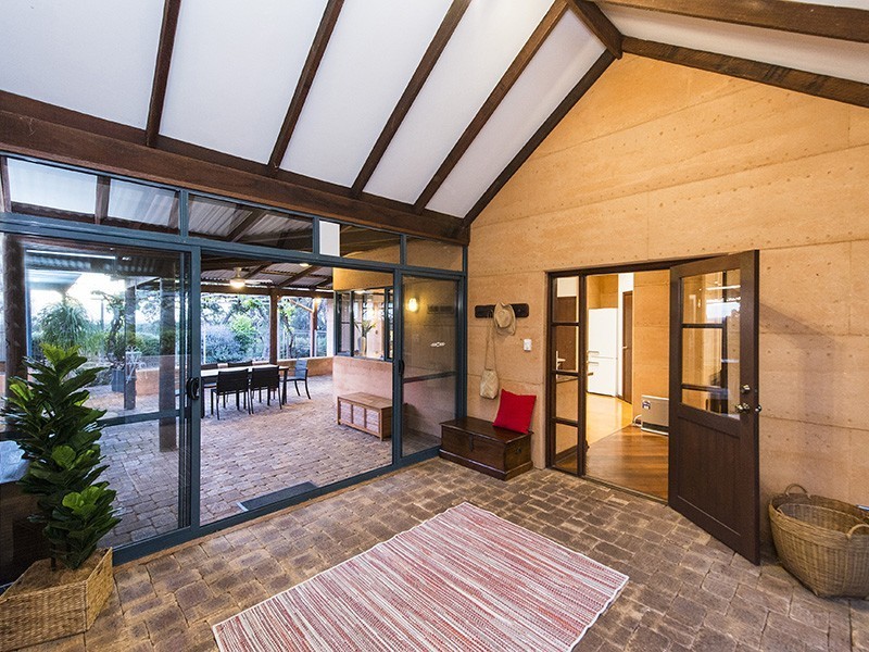 11 Summerfield Place, Gooseberry Hill WA 6076