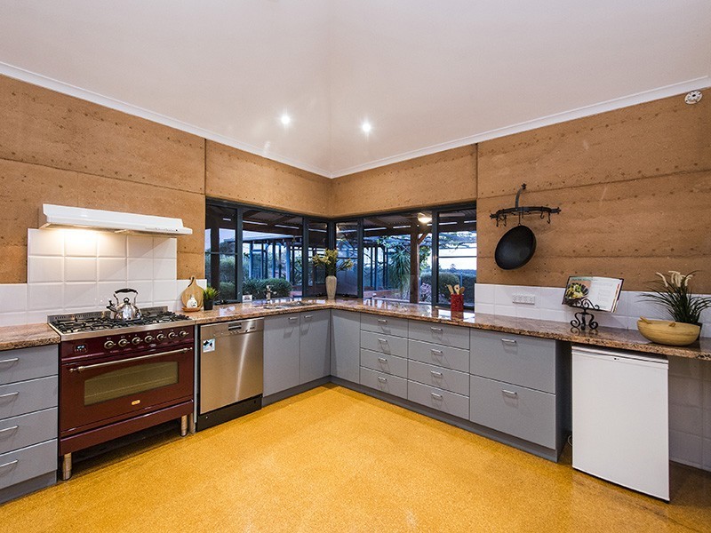 11 Summerfield Place, Gooseberry Hill WA 6076