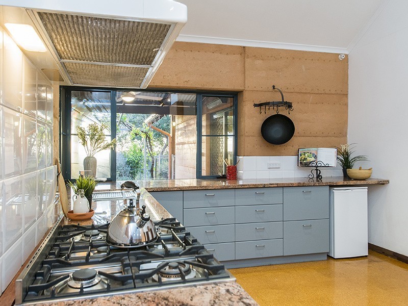 11 Summerfield Place, Gooseberry Hill WA 6076