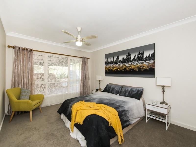 198 Grove Road, Lesmurdie WA 6076