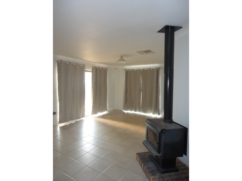 53 Hardey Road East, Wattle Grove WA 6107