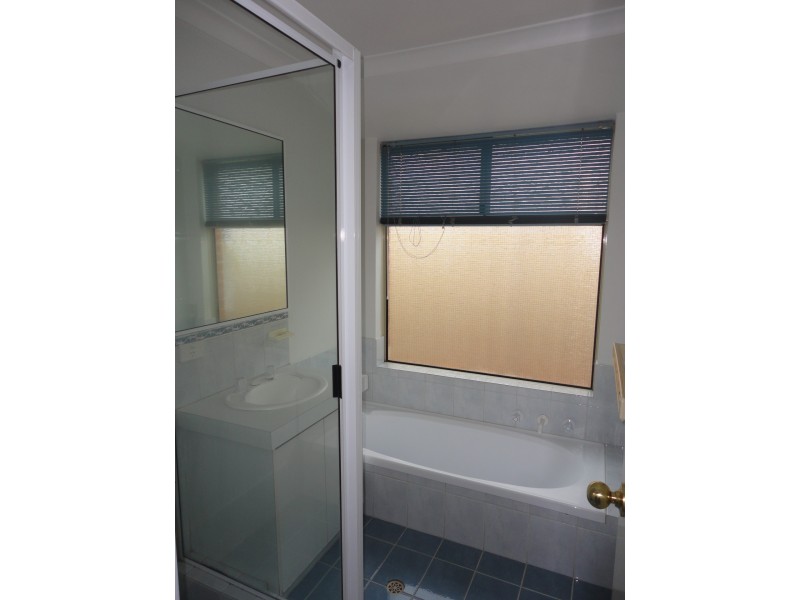 53 Hardey Road East, Wattle Grove WA 6107