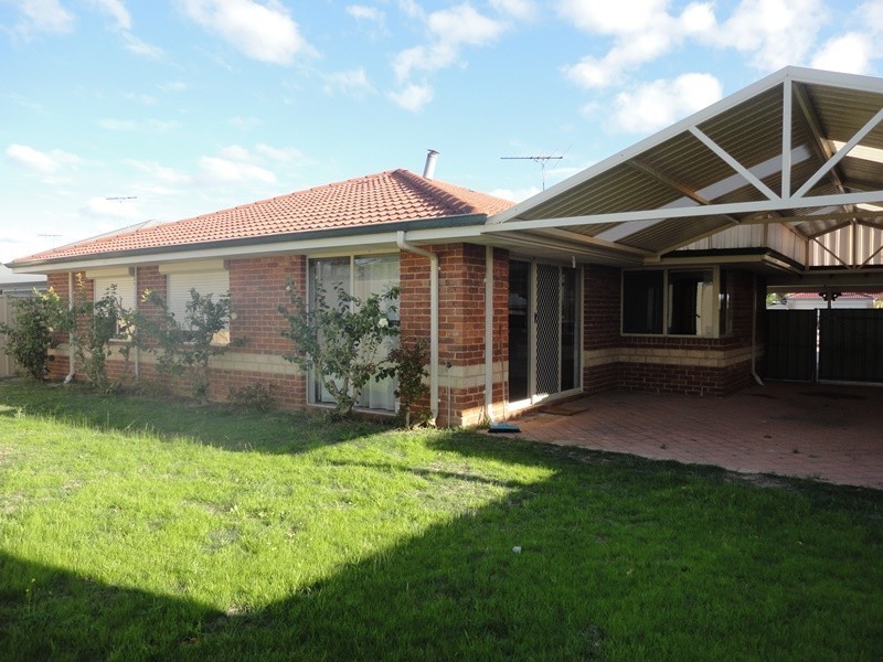 53 Hardey Road East, Wattle Grove WA 6107