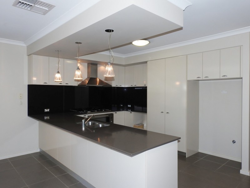 3/15 Heath Road, Kalamunda WA 6076