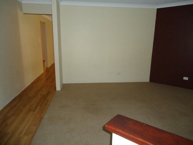 5 Copper Lane, Wattle Grove WA 6107