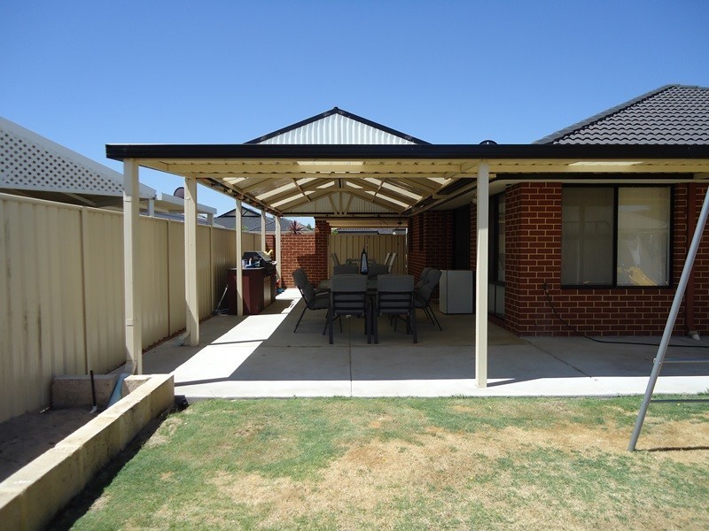 5 Copper Lane, Wattle Grove WA 6107