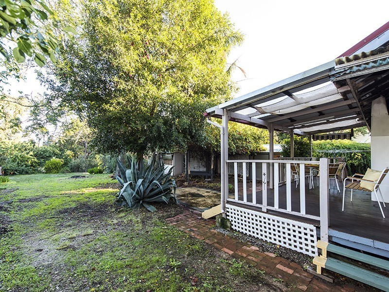 89 Cotherstone Road, Kalamunda WA 6076