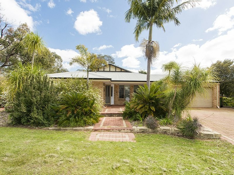 5 Hobbit Glade, Mundaring WA 6073