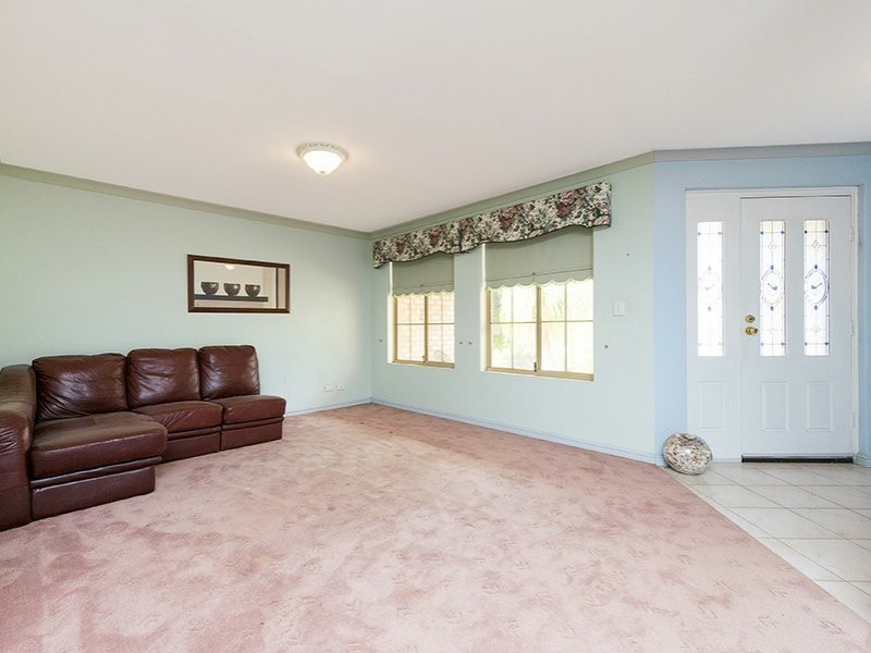 5 Hobbit Glade, Mundaring WA 6073