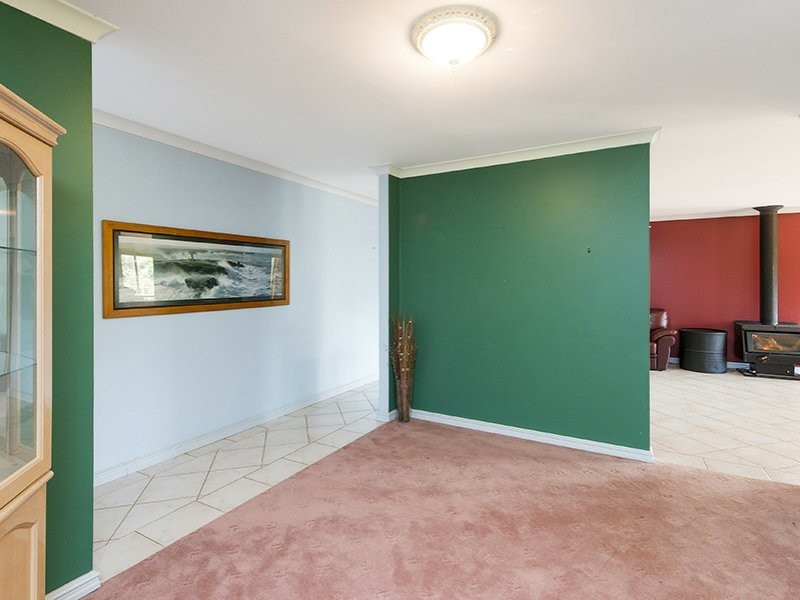 5 Hobbit Glade, Mundaring WA 6073