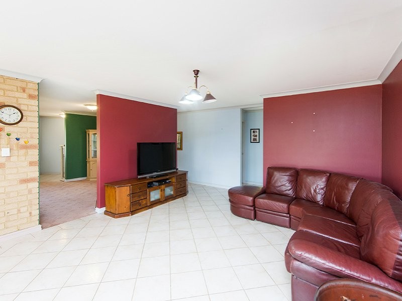 5 Hobbit Glade, Mundaring WA 6073