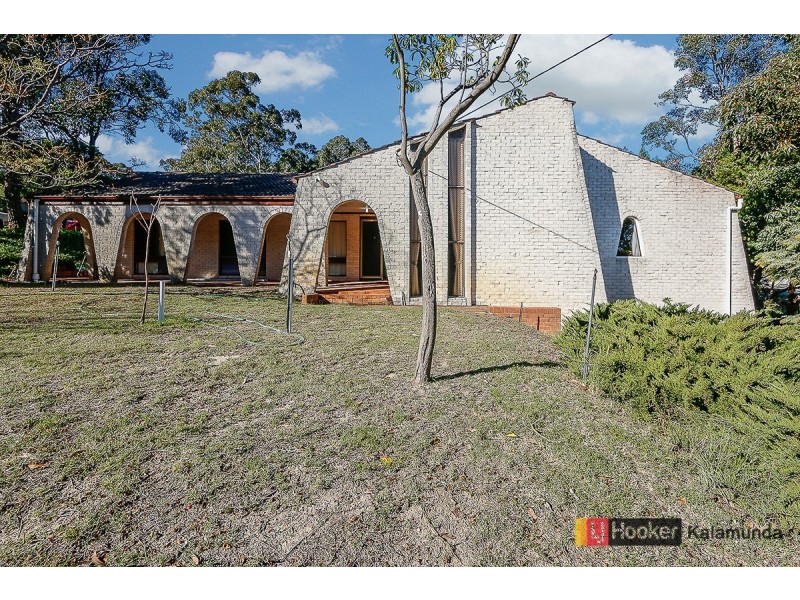 19 Bowtell Road, Lesmurdie WA 6076