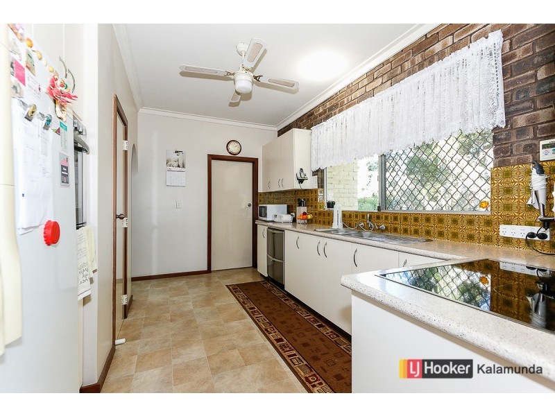 19 Bowtell Road, Lesmurdie WA 6076