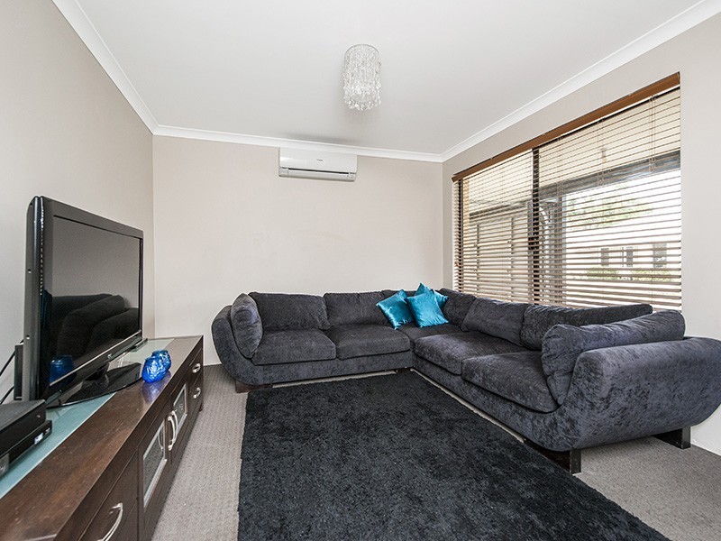 13 Gully Close, High Wycombe WA 6057