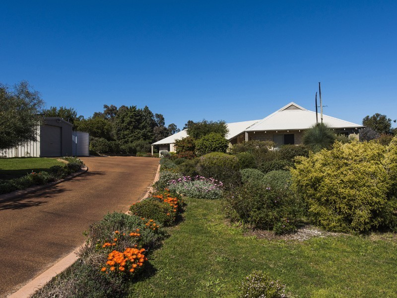 40 Maud Road, Maida Vale WA 6057