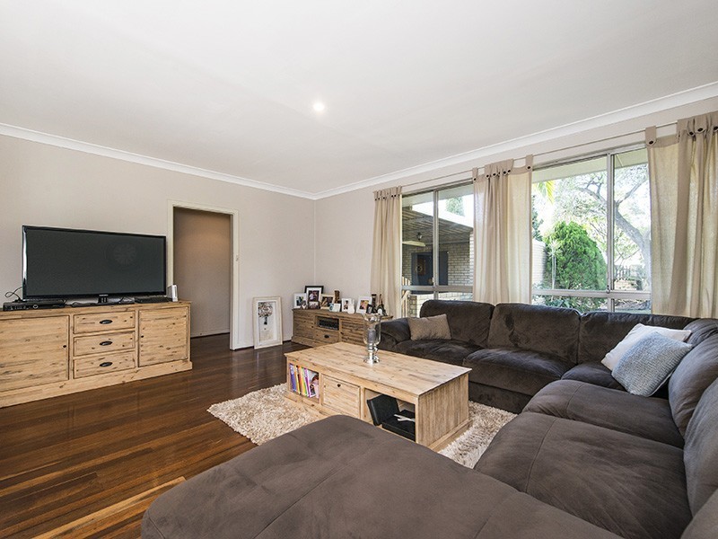 16 Edney Road, High Wycombe WA 6057