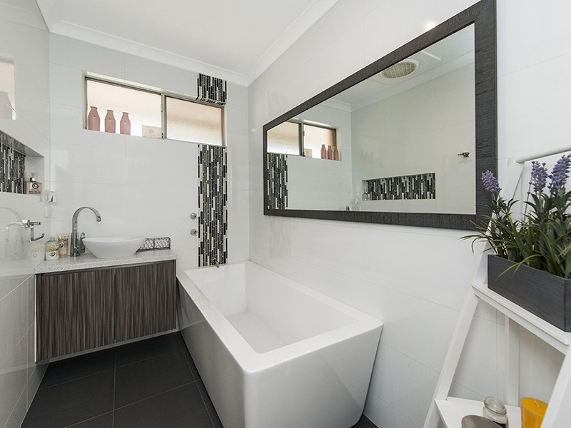 16 Edney Road, High Wycombe WA 6057