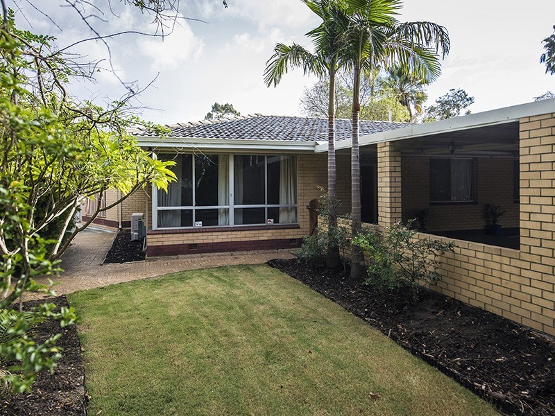 16 Edney Road, High Wycombe WA 6057