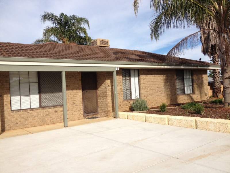 4 Rangeview Road, Bellevue WA 6056