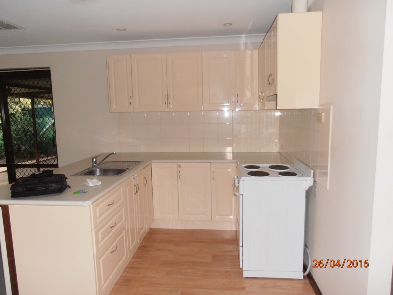 4 Rangeview Road, Bellevue WA 6056